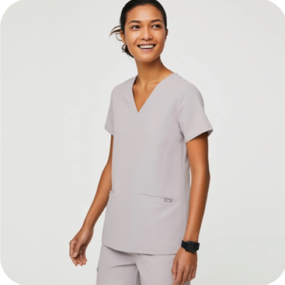 FIGS scrub set